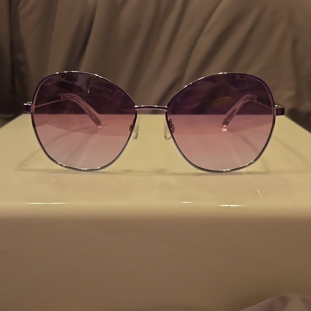 Swarovski Pastel Gradient round metal Sunglasses brand new in case - Picture 3 of 15